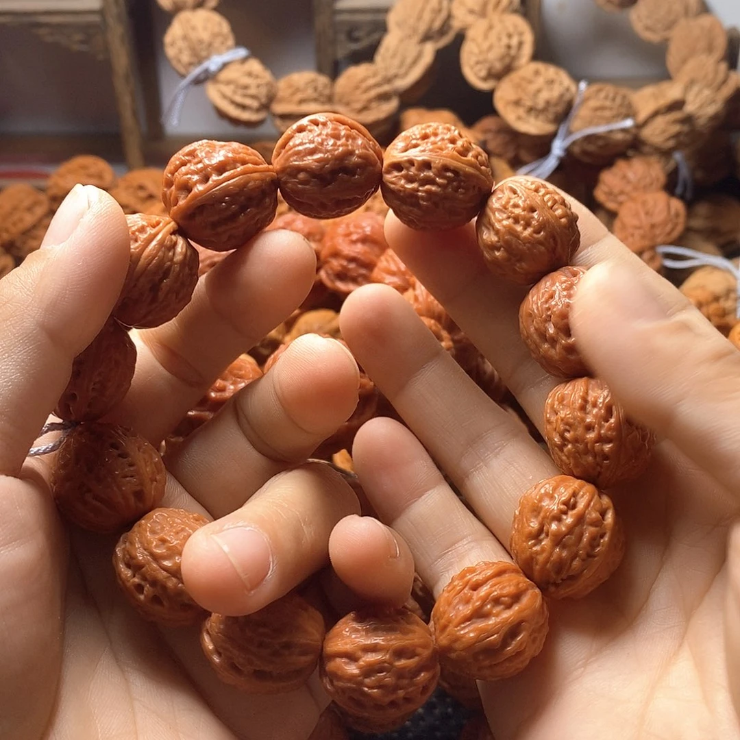 文玩核桃吊坠粗筋