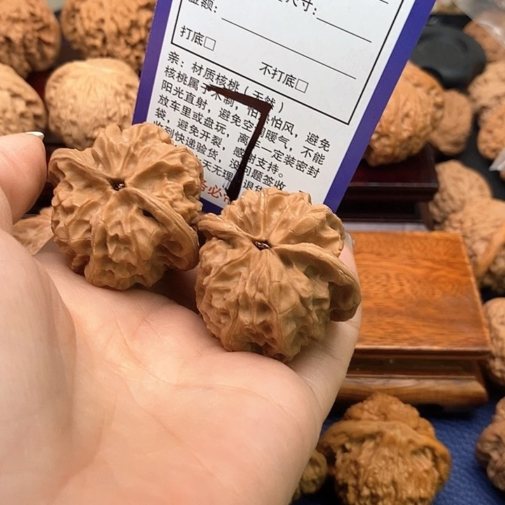 桃核吊坠磐石子头39