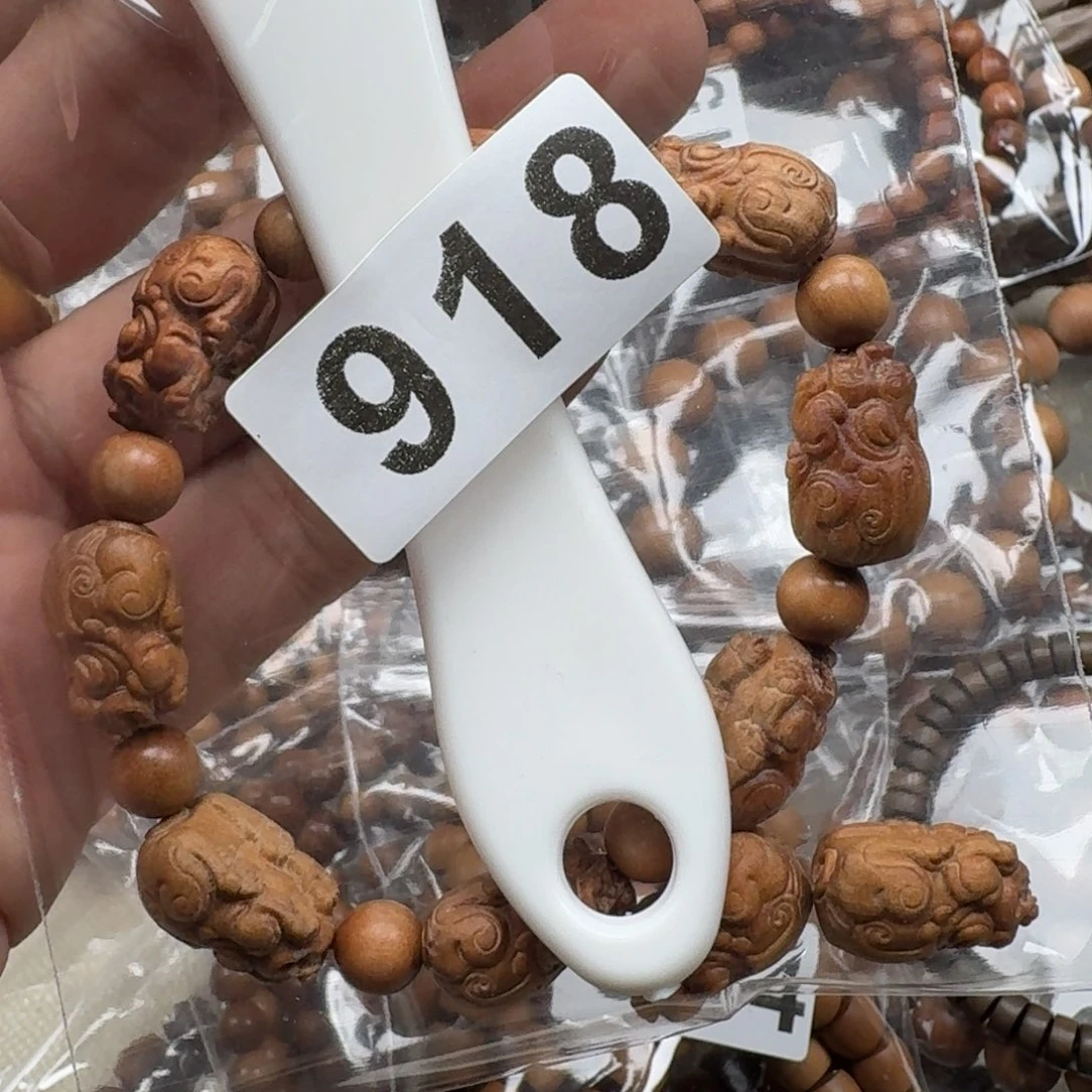 檀香木手串/手链小***貔貅手串