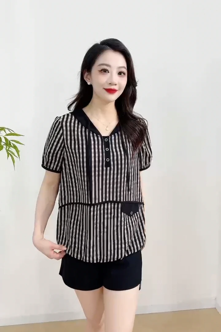 大码新款短袖2025夏季连帽休闲减龄穿搭气质显瘦洋气遮肚宽松