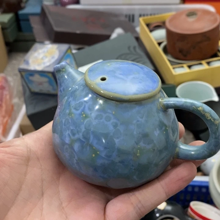 陶瓷艺术品及陶瓷壶