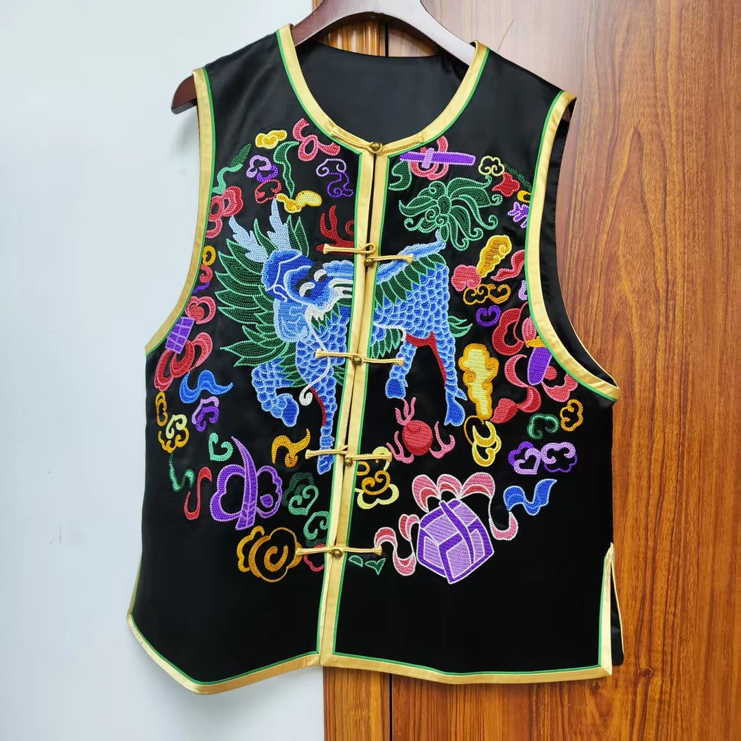 锦娘香云纱五彩打籽绣黑底马夹-J