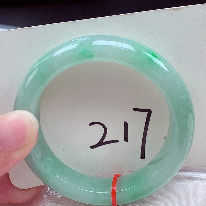 翡翠未镶嵌手镯翡翠