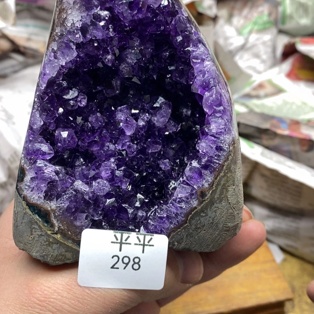 紫晶乌拉圭未镶嵌