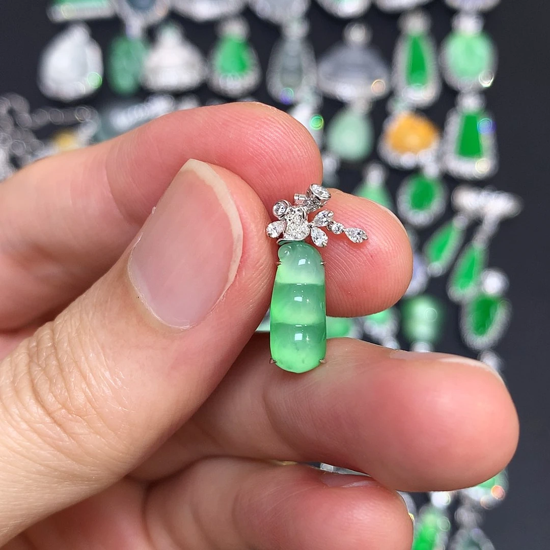 翡翠18K金镶嵌吊坠(不含链)