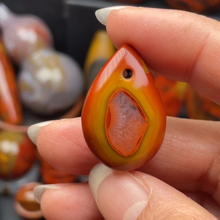 玛瑙/玉髓颈饰未镶嵌