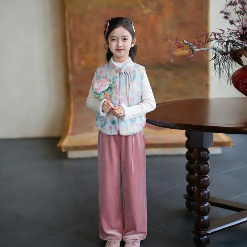 0769974汉服女童冬装2026新年款保暖背心国风拜年服儿童过年衣服