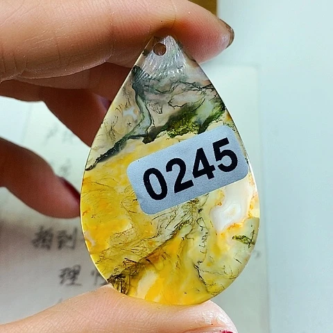 未镶嵌颈饰玛瑙/玉髓秋**天