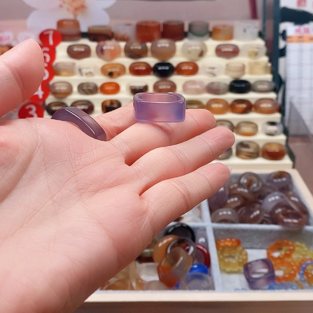 玛瑙/玉髓戒指未镶嵌秋****?