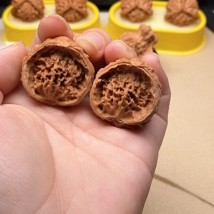 文玩核桃把件牧*人文玩核桃