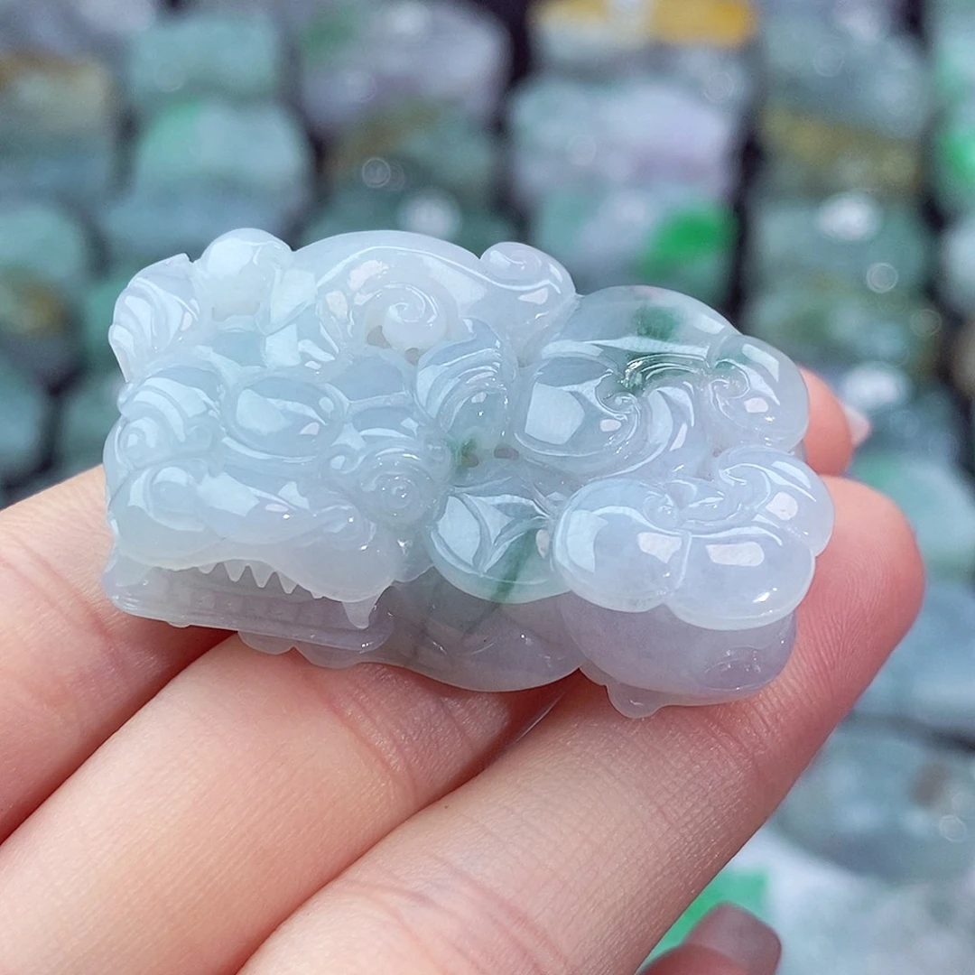 颈饰未镶嵌翡翠天然