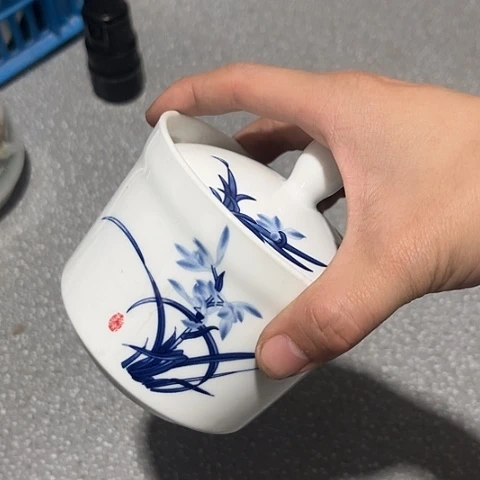 陶瓷炖盅一个陶瓷