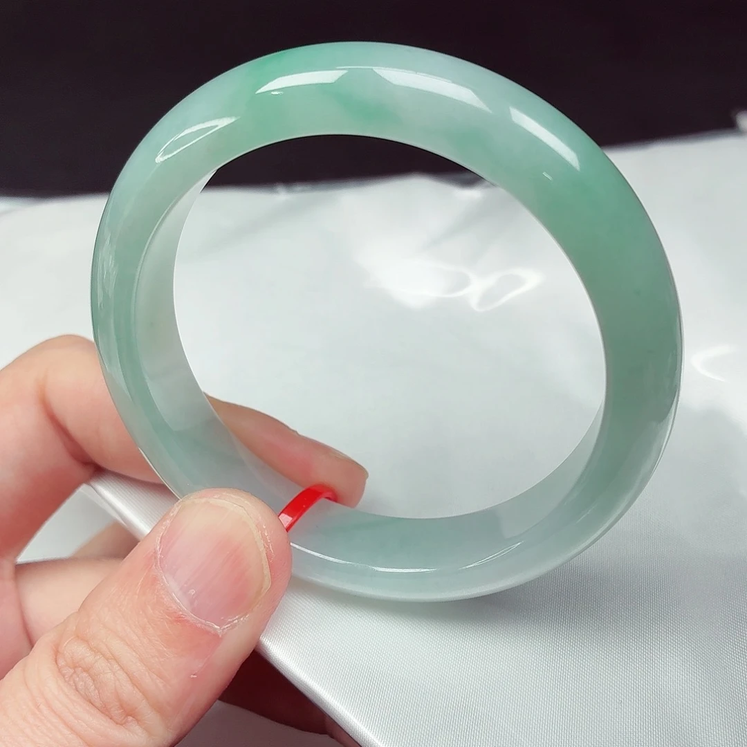 翡翠未镶嵌手镯57.2圈