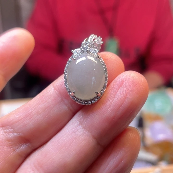 翡翠吊坠(不含链)未镶嵌