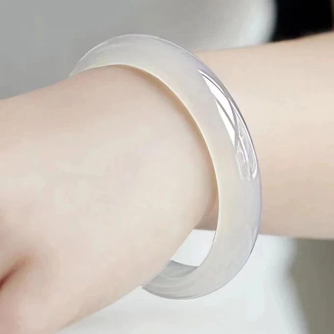 白冰玛瑙手镯女款白月光冰透玉镯子荔枝冻女士玉髓送朋友礼物