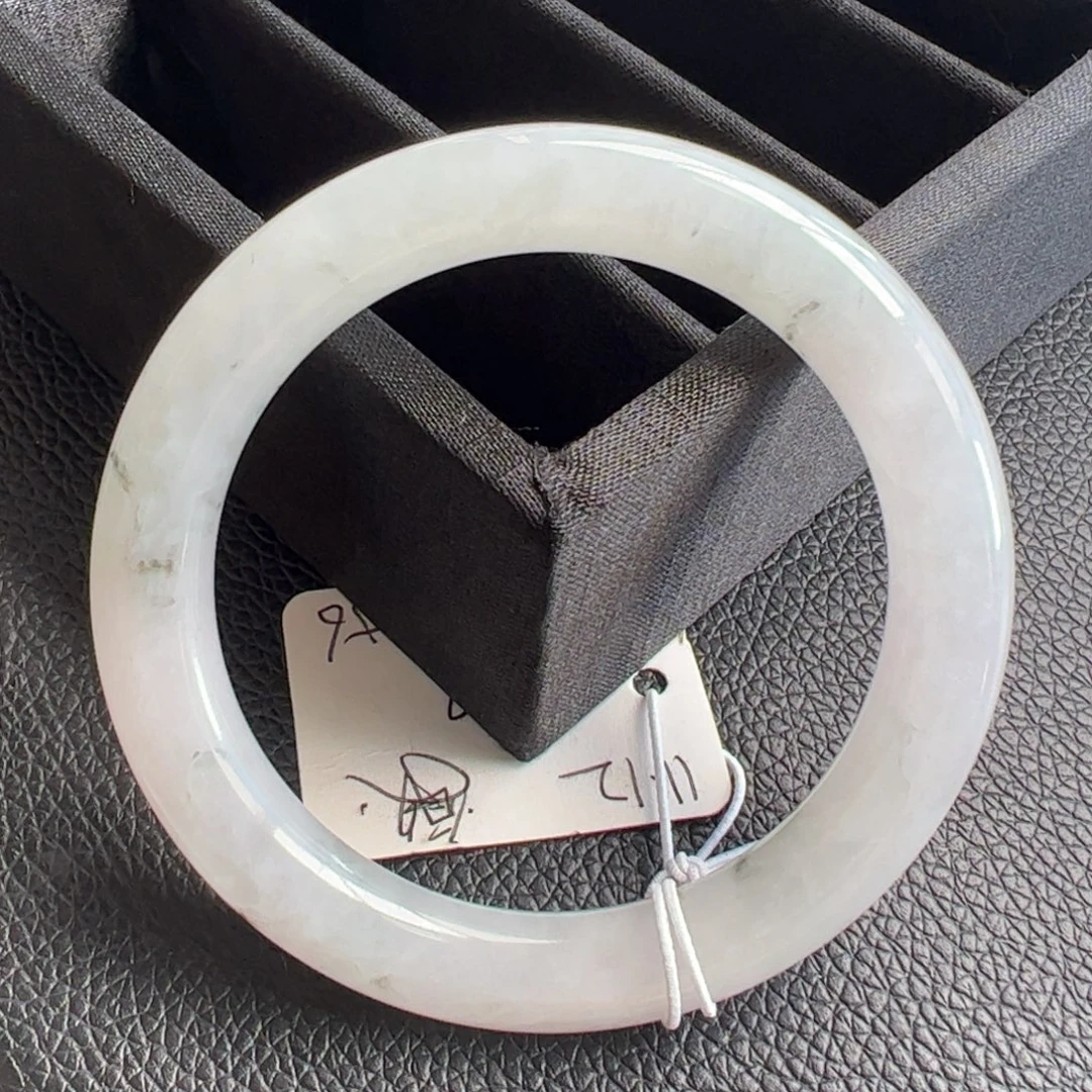 翡翠未镶嵌手镯56