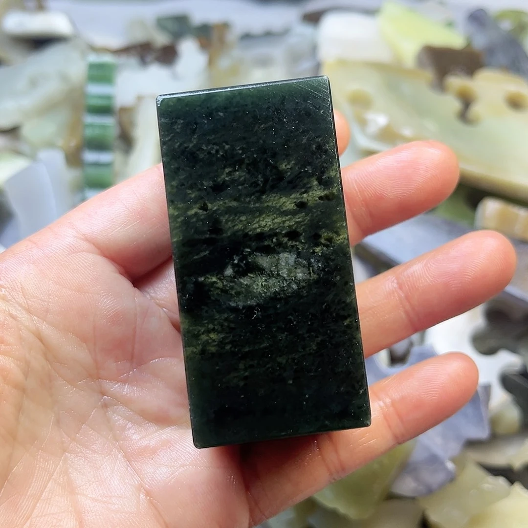 未镶嵌和田玉（糖玉）珠宝奇石