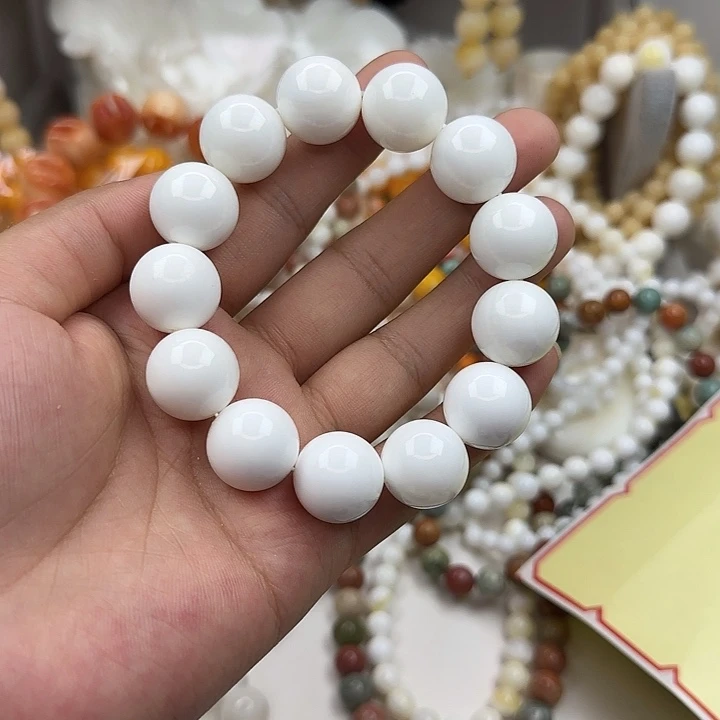 大果紫檀（缅甸花梨）白1.6手串