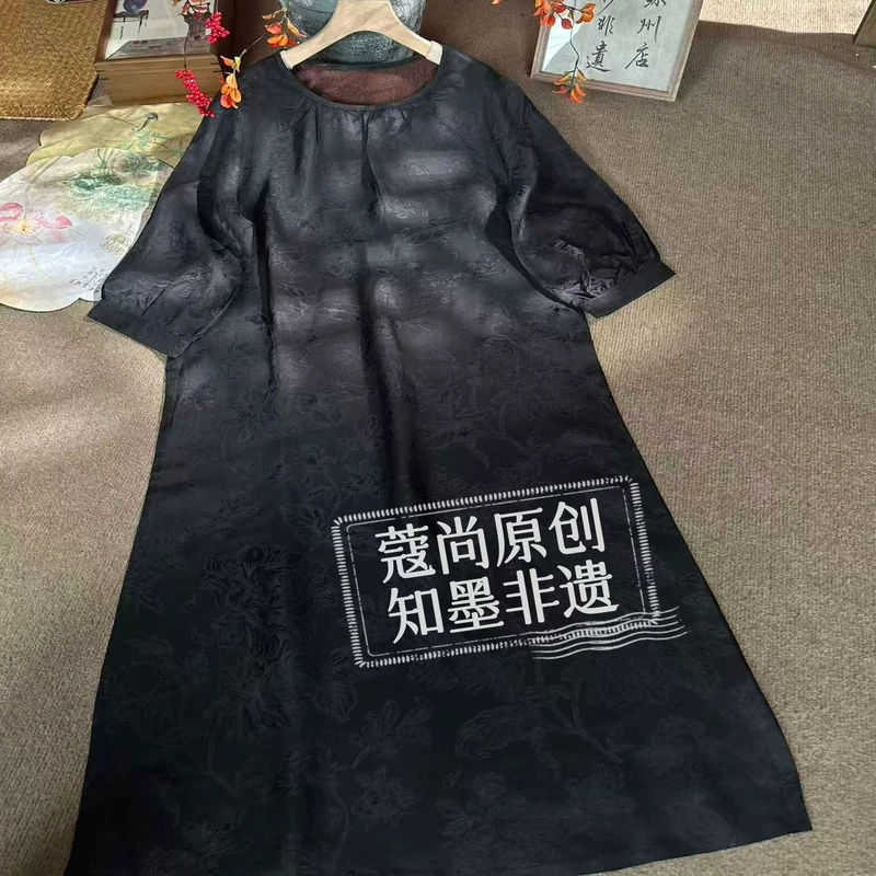 秋季新款新中式宽松显瘦复古老料圆领全花萝刻花连衣裙