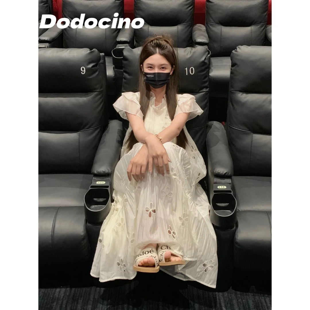 栀子呢喃 法式镂空刺绣小飞袖连衣裙