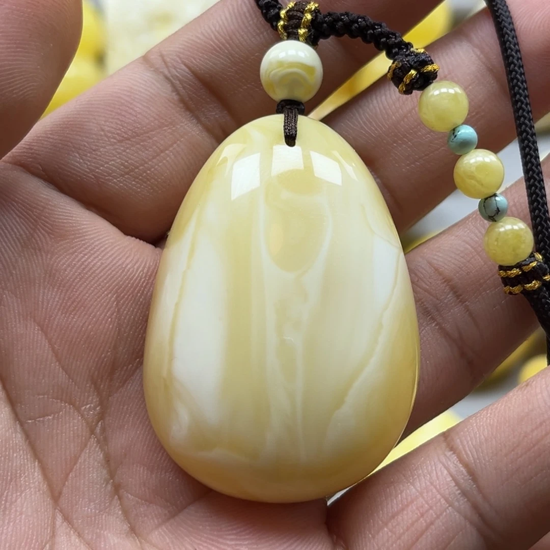 蜜蜡珠宝奇石未镶嵌