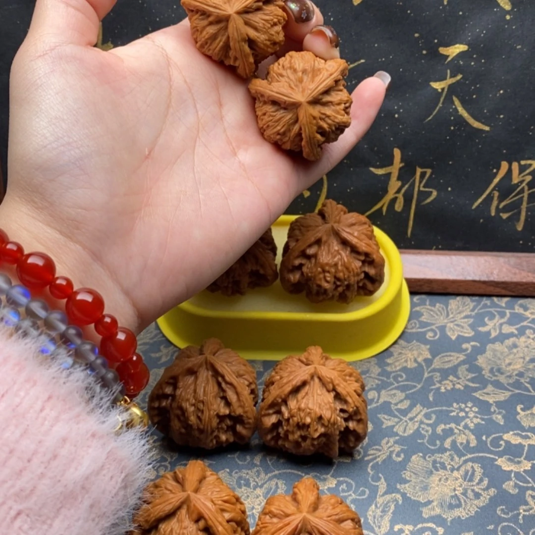 吊坠文玩核桃刘**雄白狮子