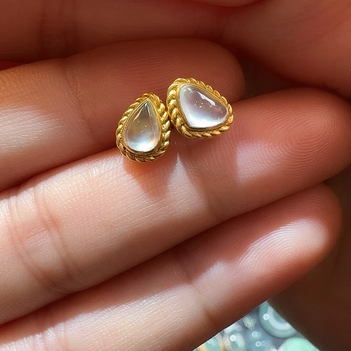 翡翠18K金镶嵌颈饰耳钉