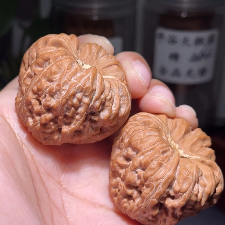 文玩核桃吊坠           42