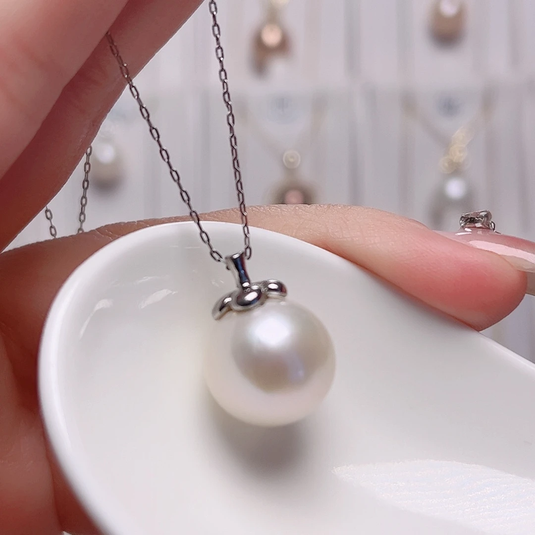 淡水珍珠吊坠(赠链)未镶嵌