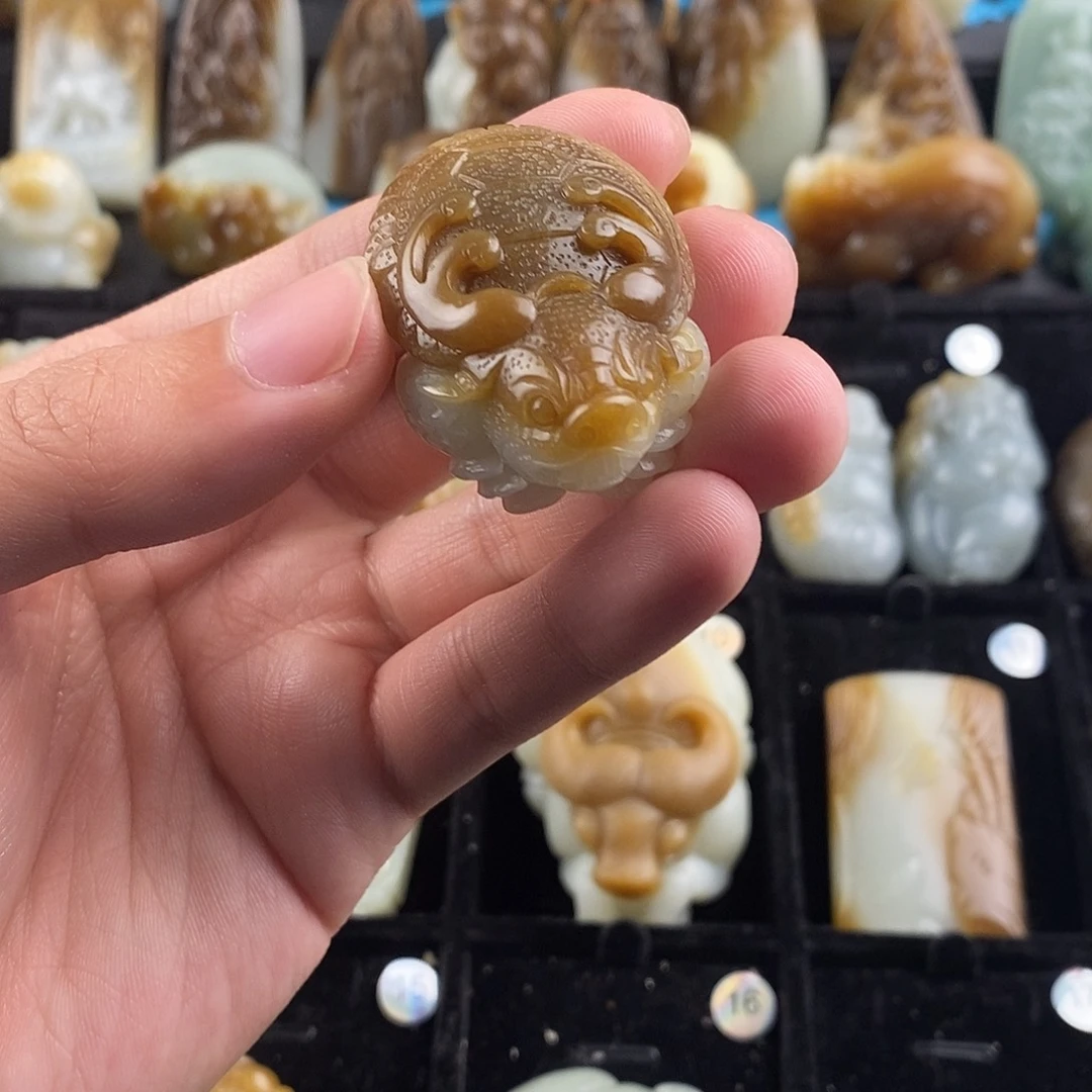 和田玉挂件未镶嵌