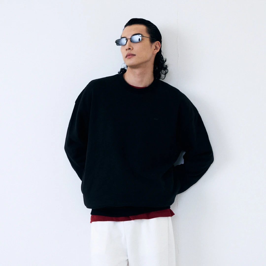 Oneup基础圆领磨毛卫衣简约时尚休闲百搭黑色宽松纯色秋冬男士