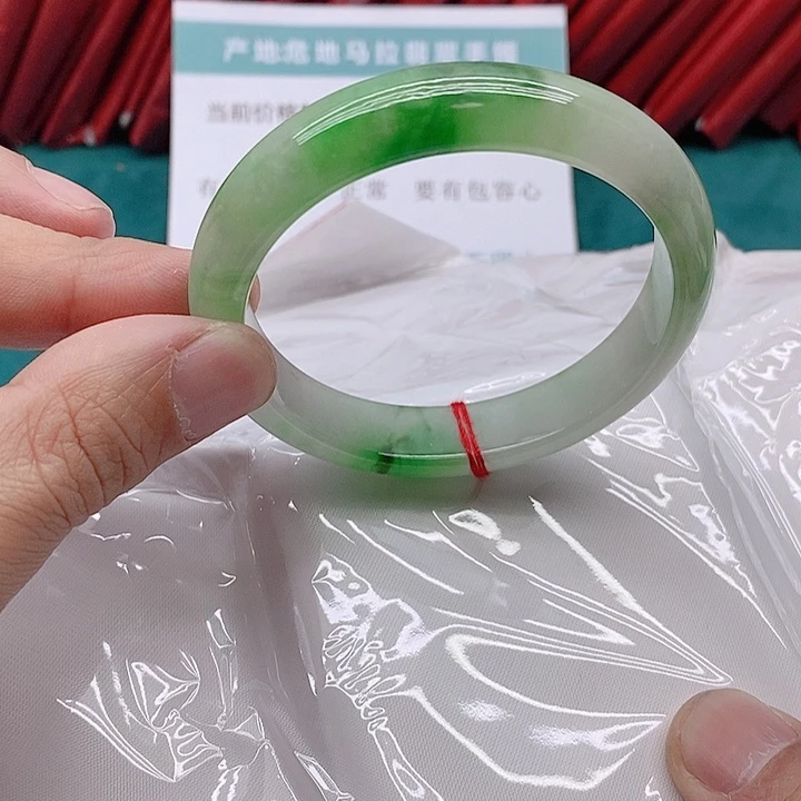 翡翠手镯未镶嵌H****u6000000000