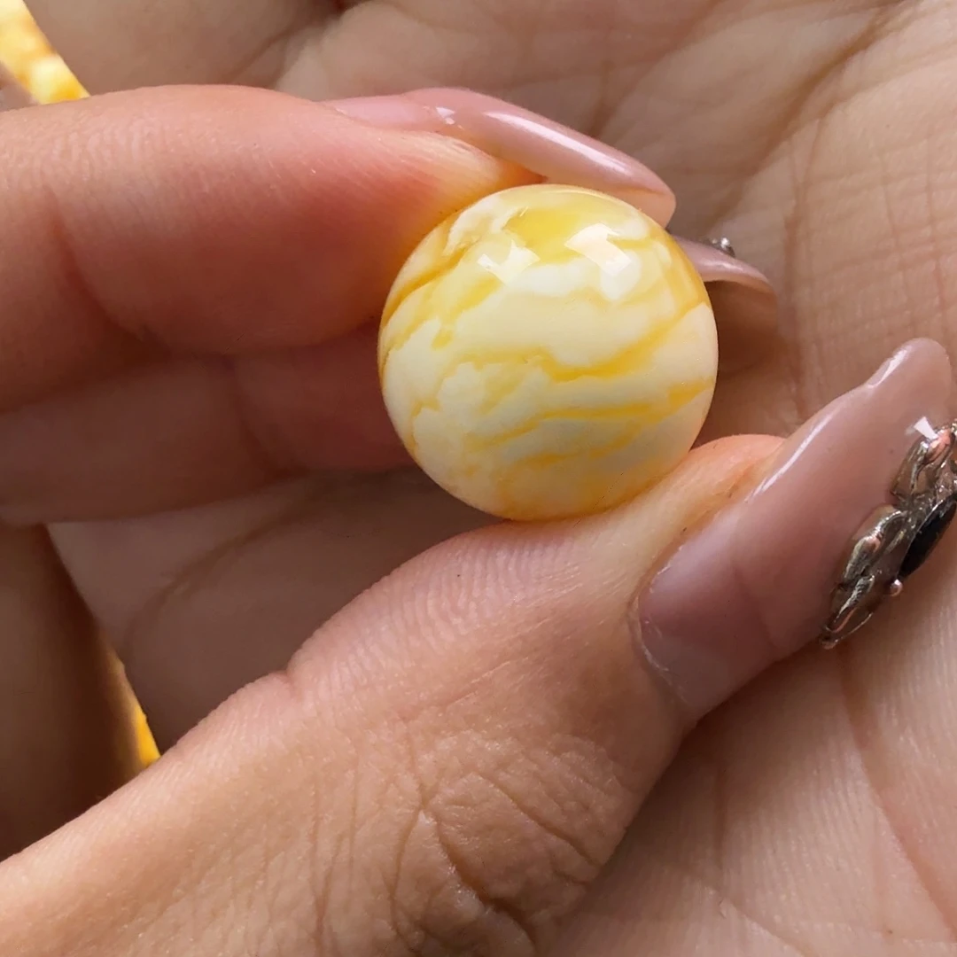 嘻****蜜蜡未镶嵌珠宝奇石