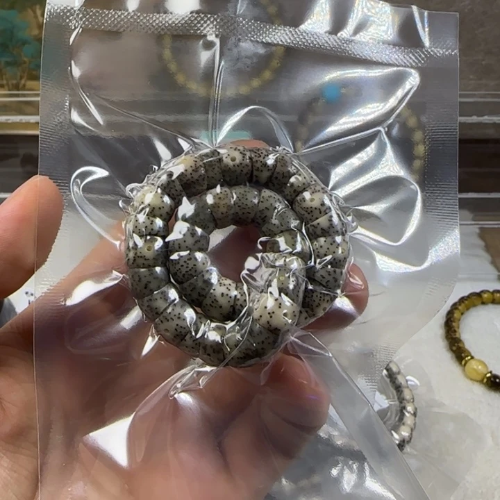 米***猪星月菩提手串10大肠星月