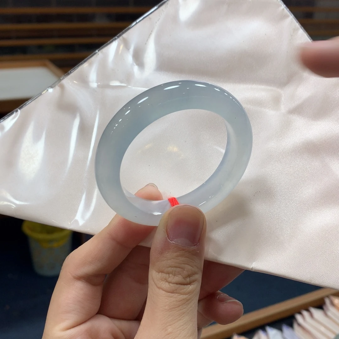 是***鸭翡翠未镶嵌手镯翡翠