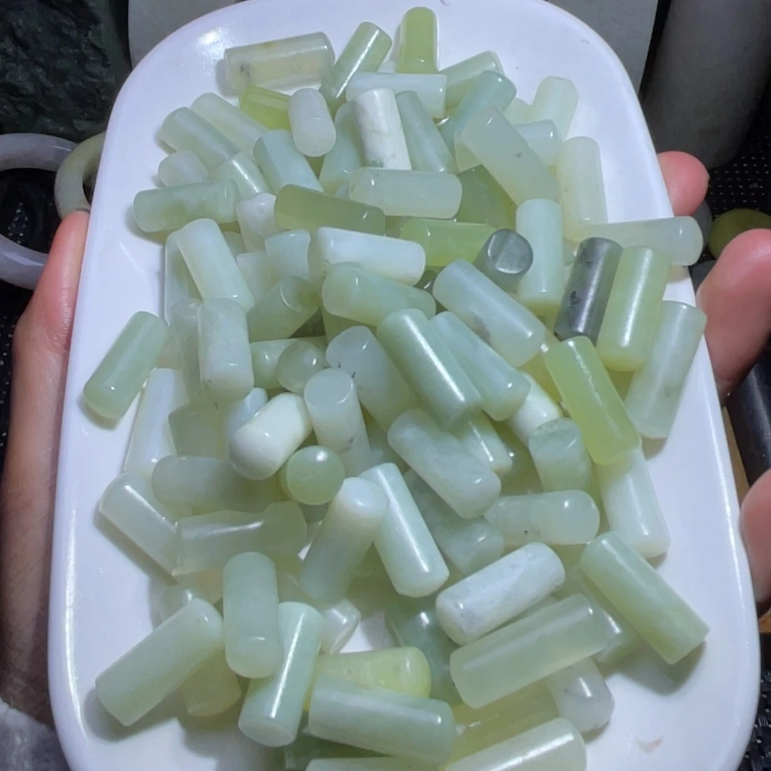 未镶嵌和田玉珠宝半成品秀玉