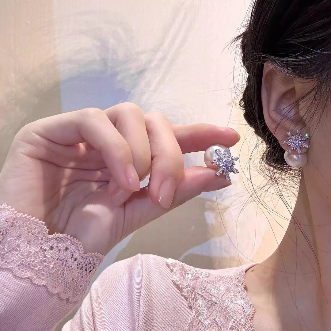 铜合金耳饰 时尚轻奢高级感锆石雪花珠珠耳钉小众设计感百搭耳饰