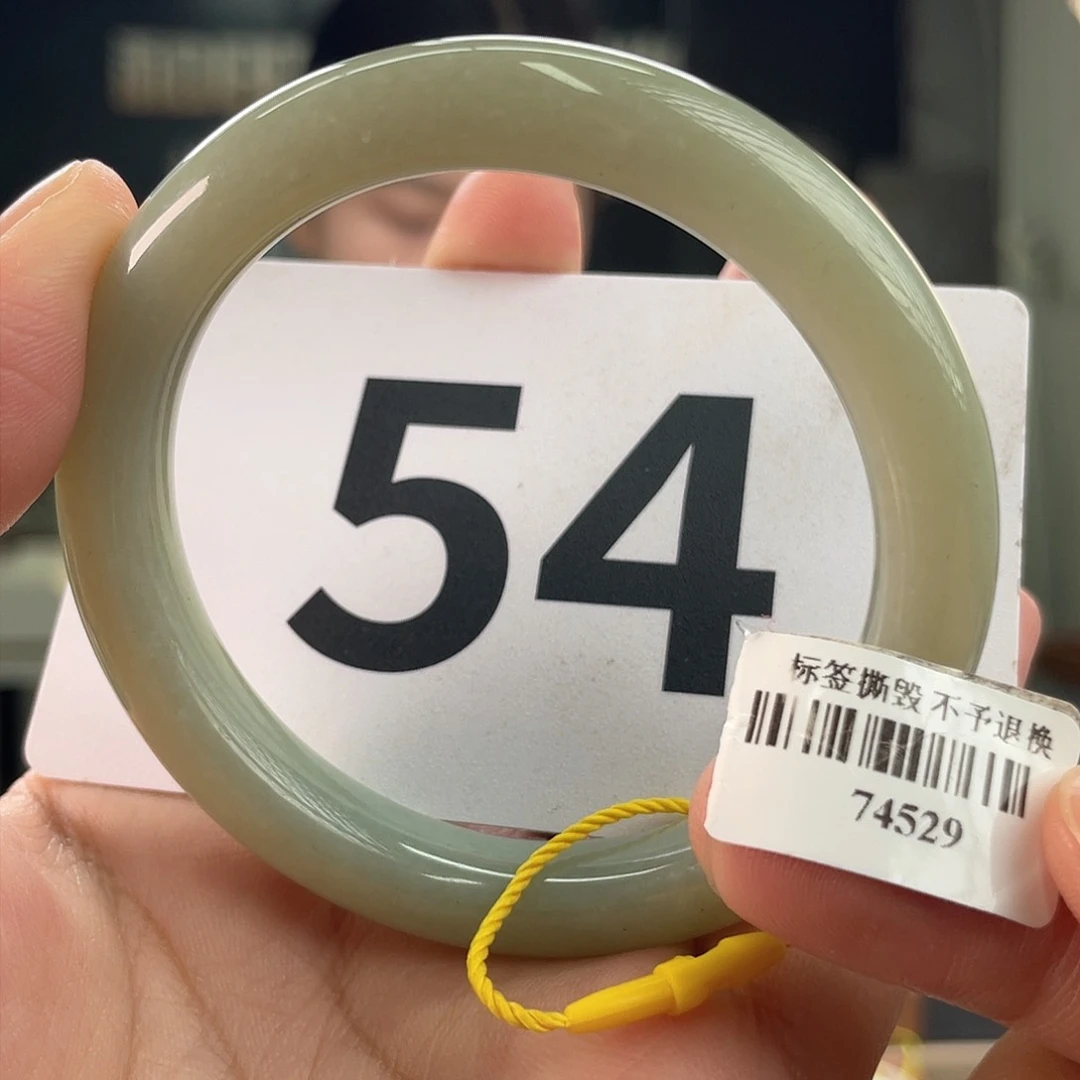 和田玉手镯未镶嵌微瑕