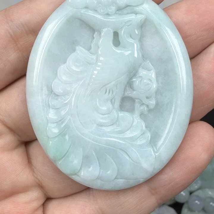 翡翠挂件未镶嵌翡翠