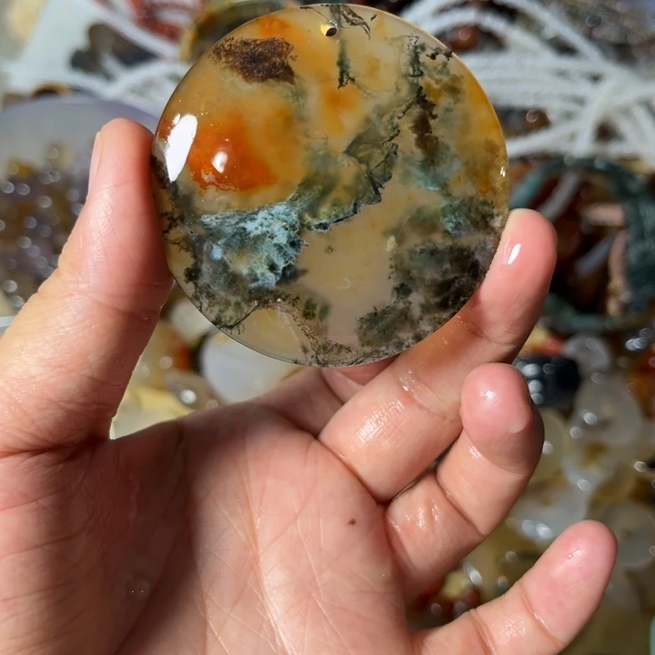 南***栀玛瑙/玉髓颈饰未镶嵌