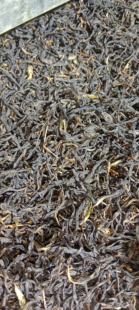 潮州特产，鸭屎香高山老丛单丛鸭屎香，喝有奶香味，花香足，回甘强