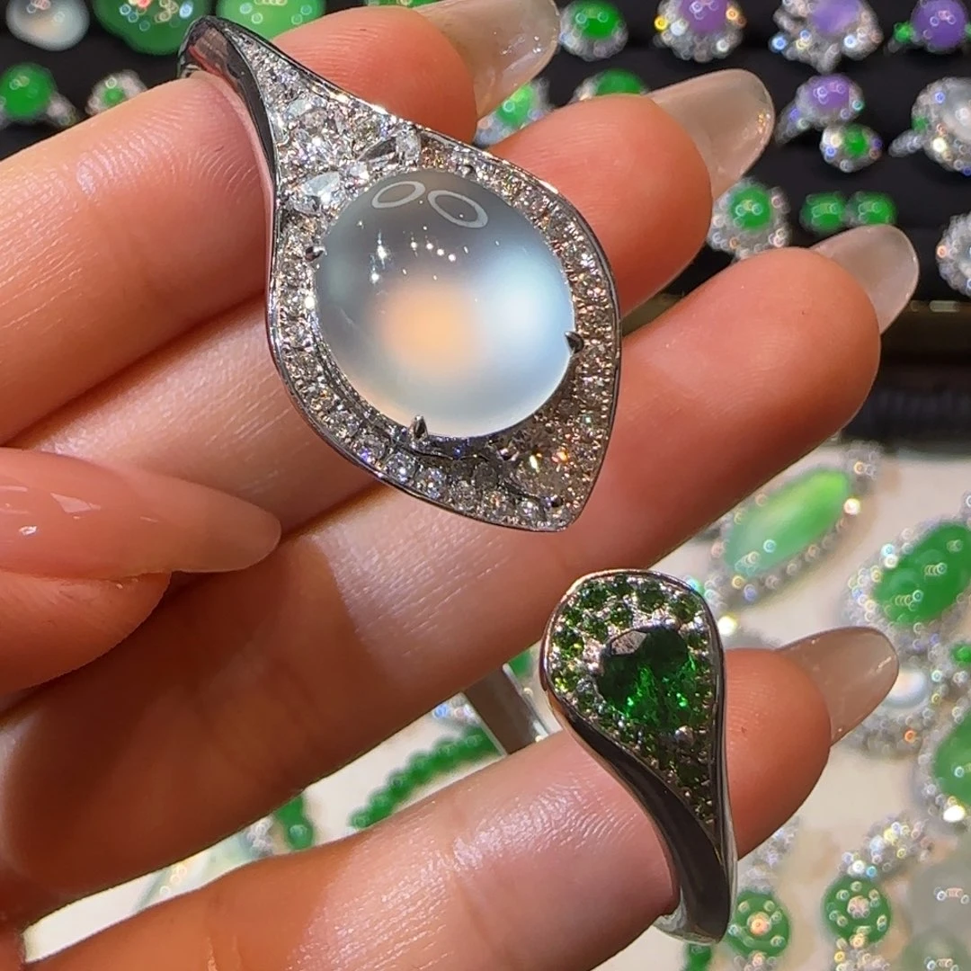 翡翠手镯18K金镶嵌