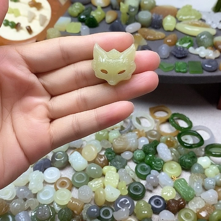 未镶嵌和田玉挂件