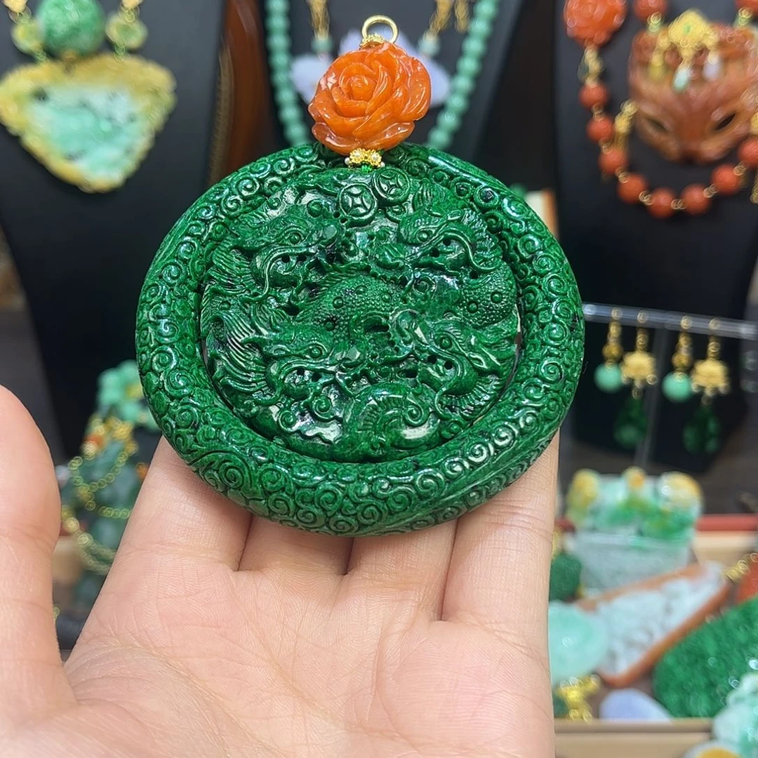 *****翡翠未镶嵌手镯一套