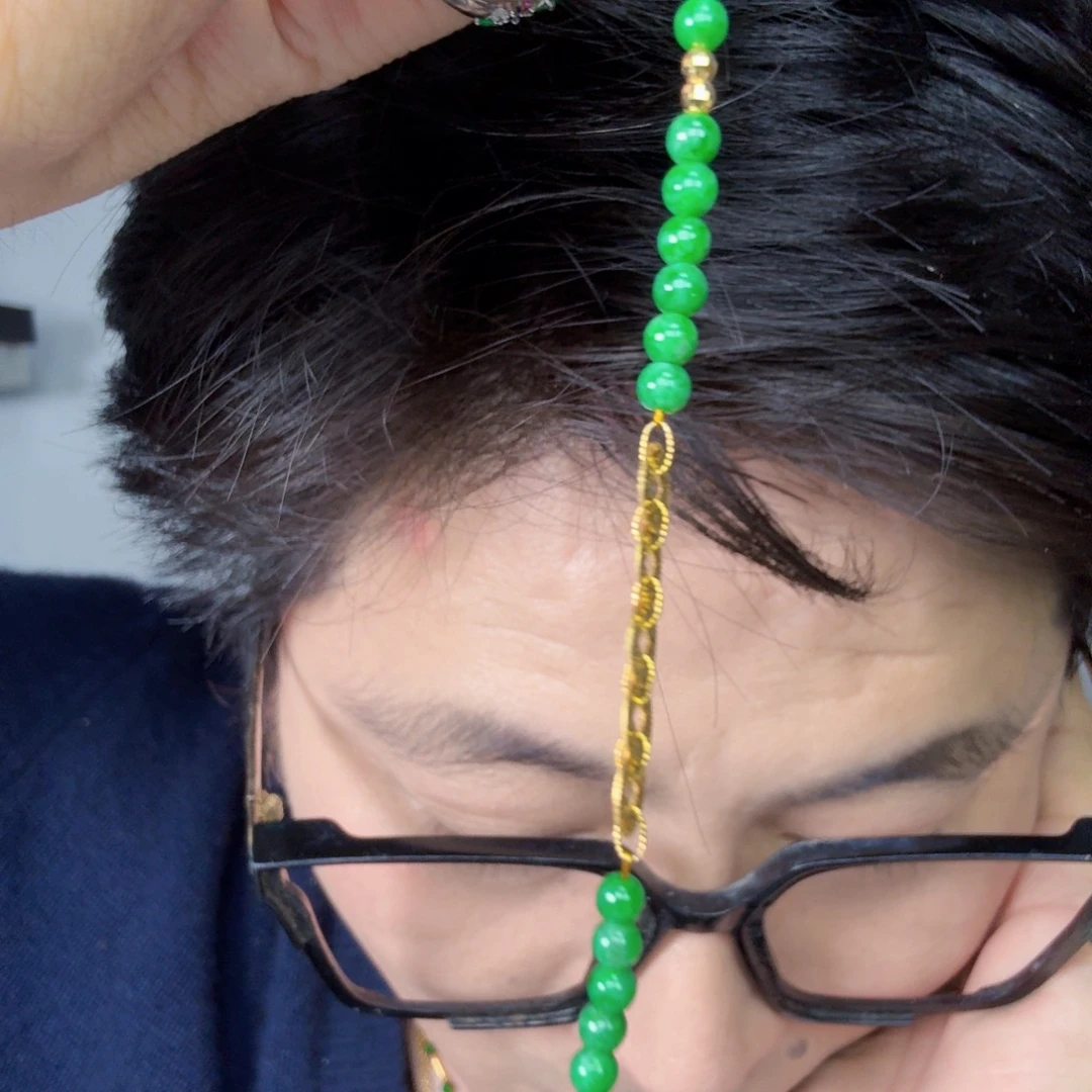 翡翠18K金镶嵌颈饰一件