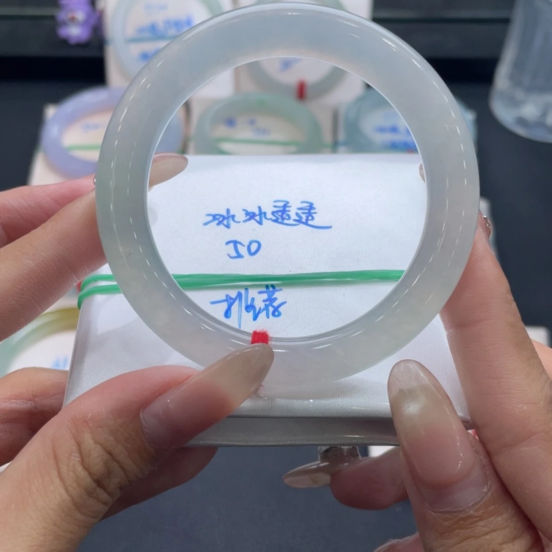 翡翠未镶嵌手镯12号