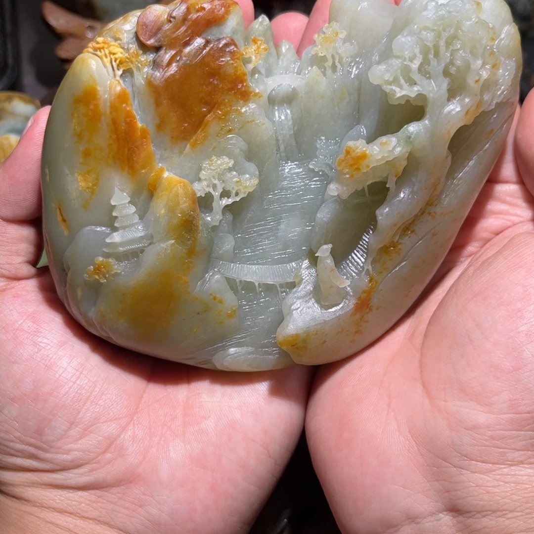 美***城和田玉未镶嵌挂件