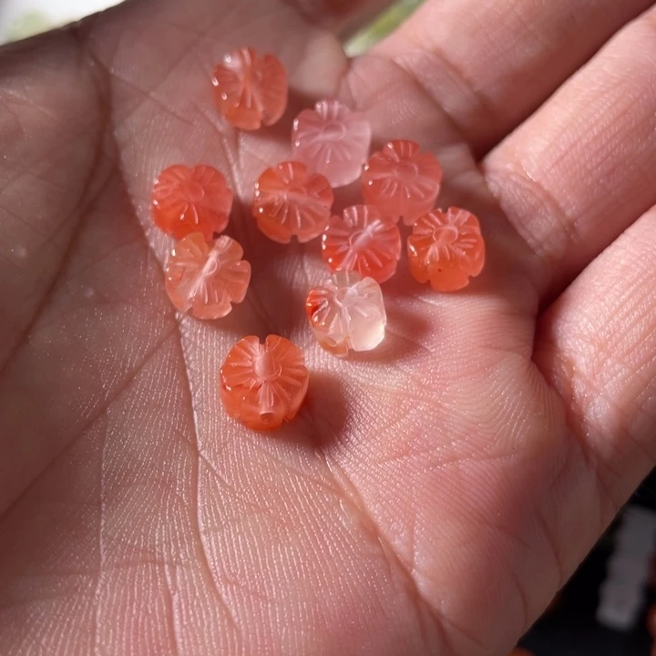 颈饰未镶嵌南红玛瑙