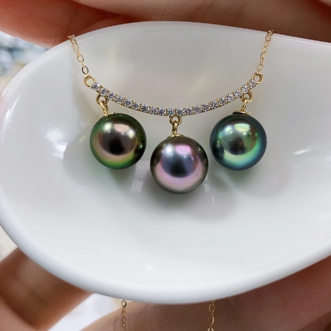 18K金镶嵌海水珍珠极光大溪地孔雀绿微笑链