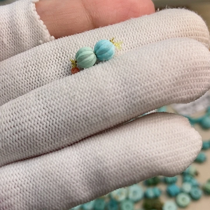 南红玛瑙未镶嵌珠宝奇石